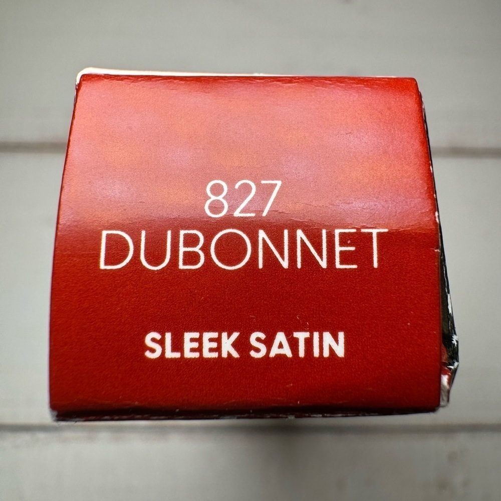 MAC Cosmetics M·A·Cximal Sleek Satin Lipstick NIB (827 Dubonnet) 3.5 g/0.12 oz - Picture 2 of 3